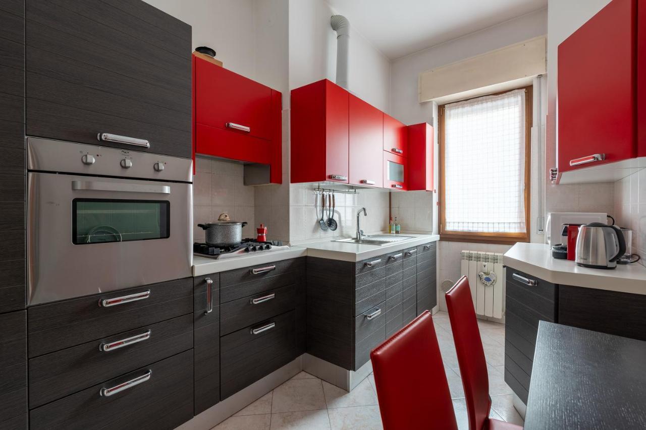 Apartamento San Siro Big House Wifi Netflix Free Parking Milán Exterior foto